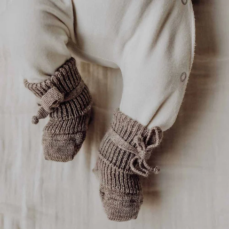 women's booties with studsBaby socks - 100% Organic wool - Sesame