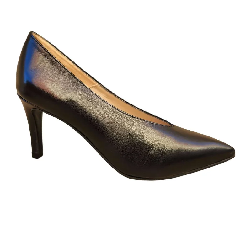 Women's mule - style stiletto heel pumps with a bow accentWomen's Leather Pump In Black Leather Women's mule - style stiletto heel pumps with a bow accentWomen's Leather Pump In Black Leather