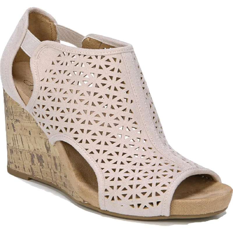Women's lace - trimmed stiletto heel pumps with a scalloped edgeHinx 2 Womens Cut-Out Wedge Heels Women's lace - trimmed stiletto heel pumps with a scalloped edgeHinx 2 Womens Cut-Out Wedge Heels