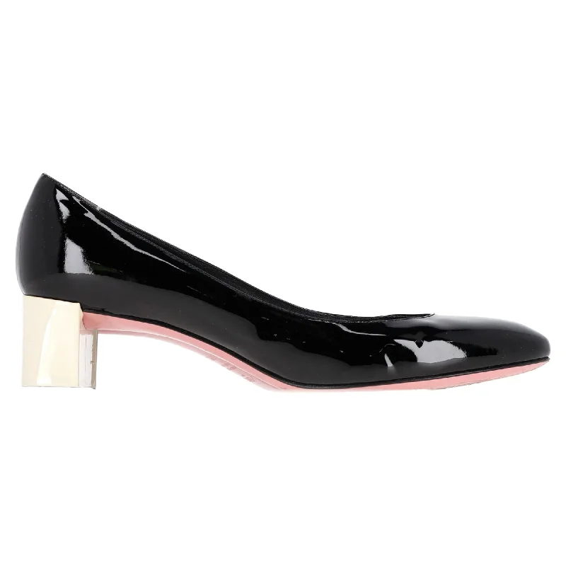 Women's lace - trimmed stiletto heel pumps with a scalloped edgeFendi Low Block Heel Pumps in Black Patent Leather Women's lace - trimmed stiletto heel pumps with a scalloped edgeFendi Low Block Heel Pumps in Black Patent Leather