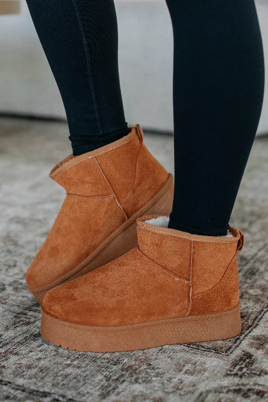 women's booties with block heelJust Chillin’ Platform Boots - Tan