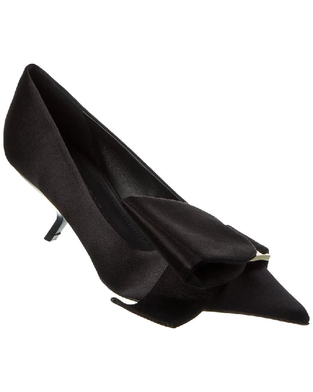 Women's genuine leather stiletto heel pumps with a soft finishFerragamo Erica Satin Pump Women's genuine leather stiletto heel pumps with a soft finishFerragamo Erica Satin Pump