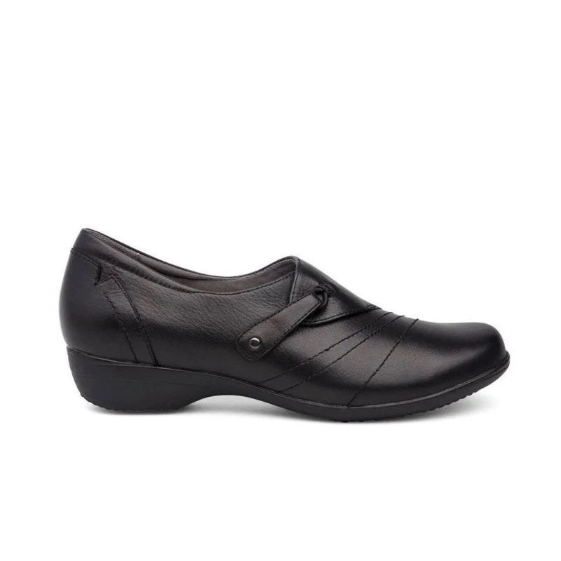 Women's Bow - Embellished Loafers in Red for a Feminine TouchDansko Women's Franny Wide - Black Women's Bow - Embellished Loafers in Red for a Feminine TouchDansko Women's Franny Wide - Black