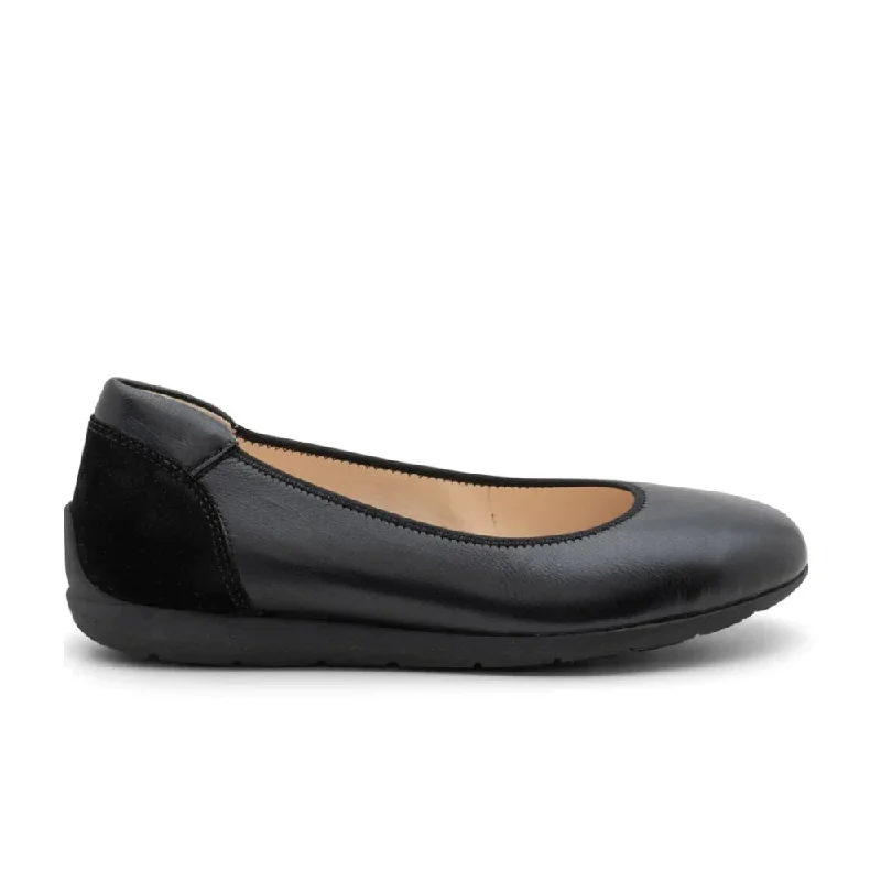 Child - Friendly Women's Loafers in Purple for Moms on the GoAra Women's Sarah - Black Child - Friendly Women's Loafers in Purple for Moms on the GoAra Women's Sarah - Black