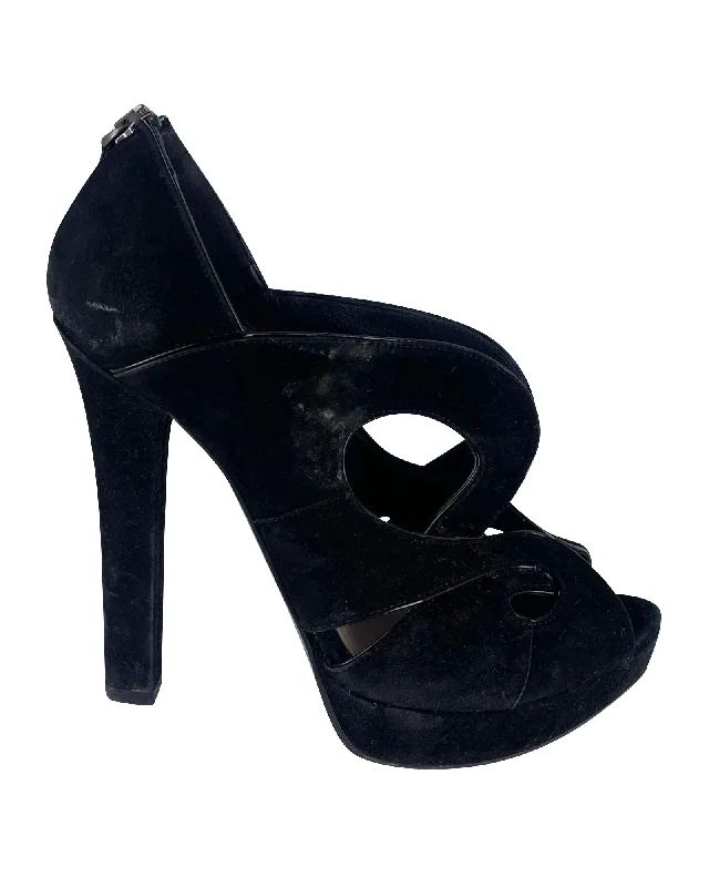 Women's Sandals with a Floral - Printed Upper in Pink for a Feminine Spring LookBottega Veneta Cut Out Heels in Black Velvet Women's Sandals with a Floral - Printed Upper in Pink for a Feminine Spring LookBottega Veneta Cut Out Heels in Black Velvet