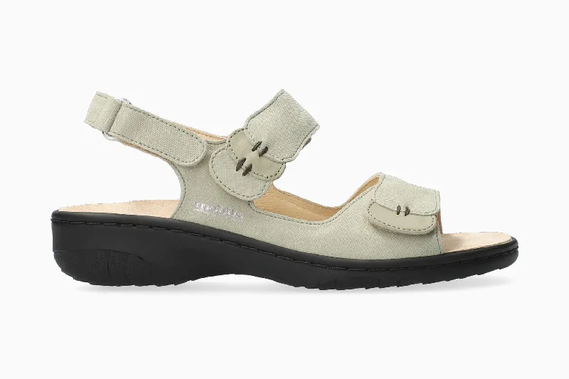 Anti - Slip Women's Sandals with a Grooved Sole in Green for Outdoor AdventuresAnti - Slip Women's Sandals with a Grooved Sole in Green for Outdoor AdventuresGetha - Light Khaki Anti - Slip Women's Sandals with a Grooved Sole in Green for Outdoor AdventuresAnti - Slip Women's Sandals with a Grooved Sole in Green for Outdoor AdventuresGetha - Light Khaki