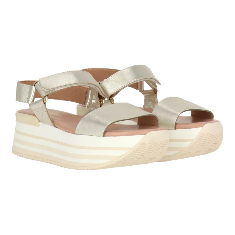 Women's Sandals with a Wedge Heel and a Tassel Detail in Orange for a Trendy LookHogan Womens Gold Sandal