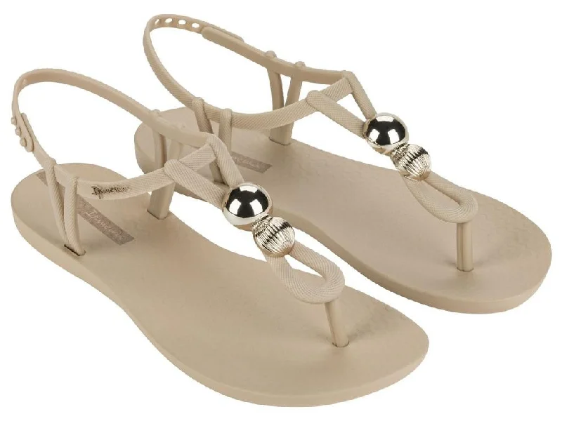 Women's Sandals with a Wedge Heel and a Tassel Detail in Orange for a Trendy LookIpanema Sandals
