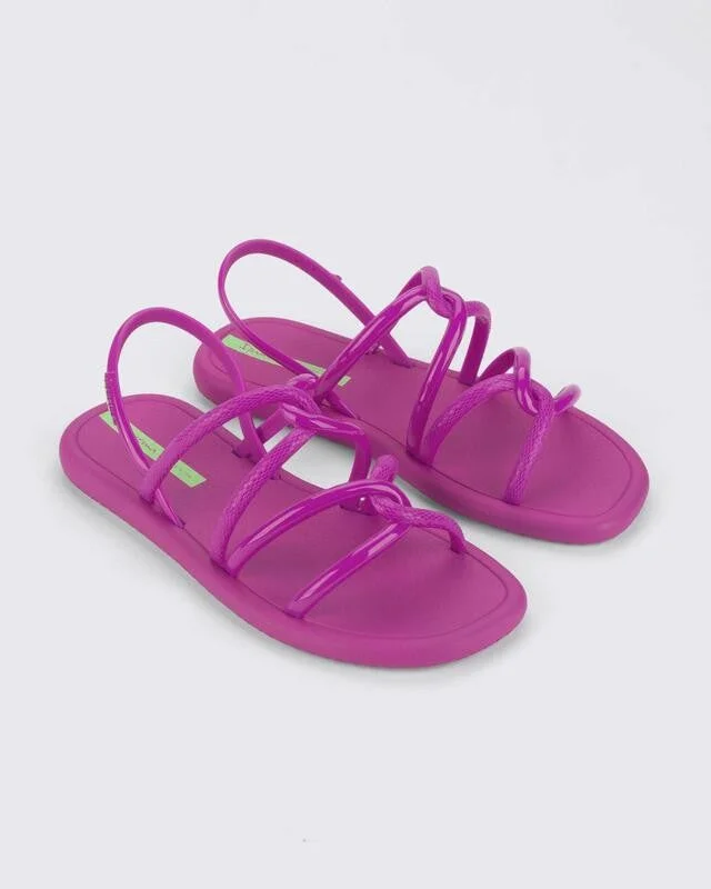 Waterproof Women's Rubber Beach Sandals with Arch Support in Blue for Water ActivitiesIpanema Sandals
