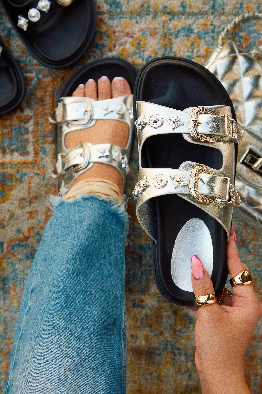 Women's Sandals with a Glitter - Coated Strap in Gold for a Sparkly Summer OutfitKazai Chunky Slip On Sandals - Silver Women's Sandals with a Glitter - Coated Strap in Gold for a Sparkly Summer OutfitKazai Chunky Slip On Sandals - Silver