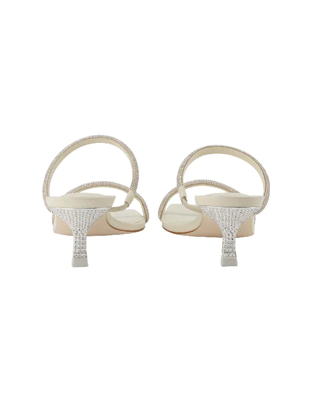 Waterproof Women's Rubber Beach Sandals with Arch Support in Blue for Water ActivitiesWaterproof Women's Rubber Beach Sandals with Arch Support in Blue for Water ActivitiesNami Sandals - Cult Gaia - Cream - Strass