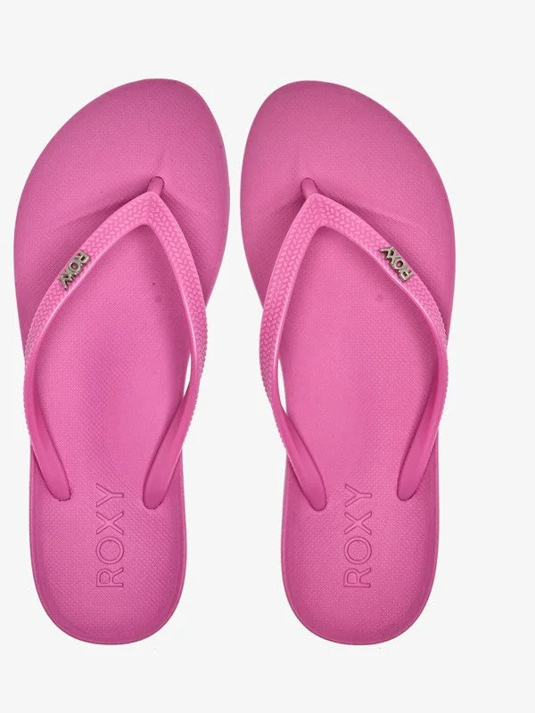 Women's Sandals with a Floral - Printed Upper in Pink for a Feminine Spring LookRoxy Sandals Textured TR Upper Straps