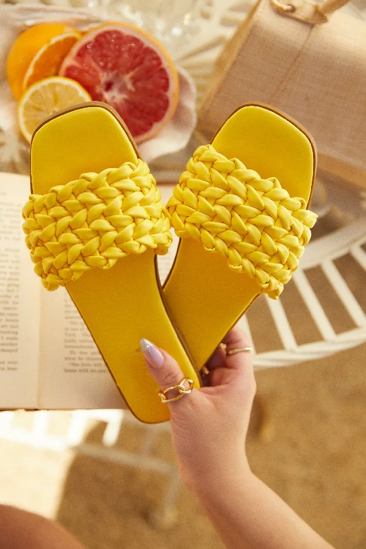 Women's Thong Sandals with a Beaded Design in Multicolor for a Beachy AestheticTulum Sun Slip On Sandals - Yellow