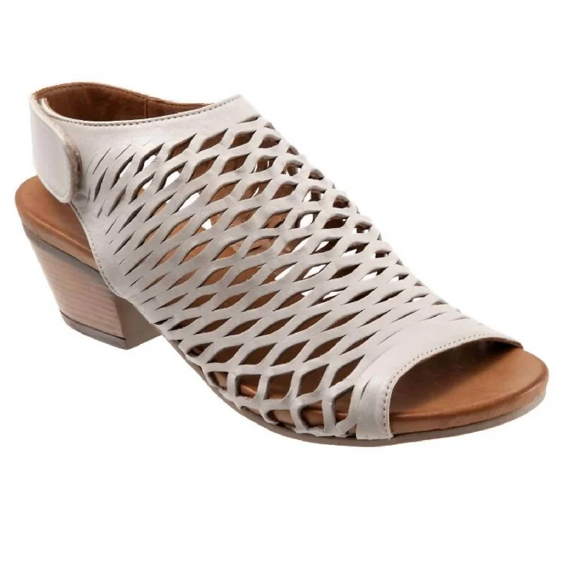 Elastic - Strap Women's Sandals with a Padded Toe in Teal for Easy On - and - OffWomen's Lacey Sandal In Tusk