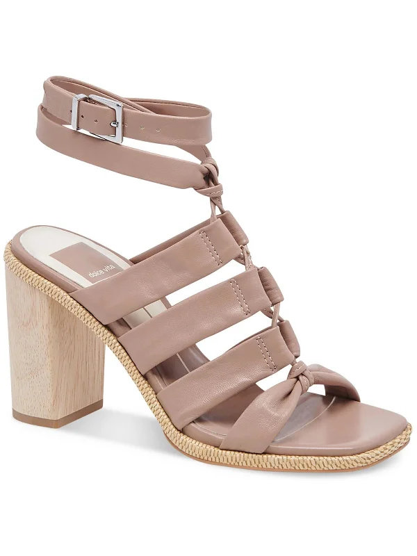 Women's Sandals with a Floral - Printed Upper in Pink for a Feminine Spring LookWomen's Sandals with a Floral - Printed Upper in Pink for a Feminine Spring LookWomens Sandal Square Toe Ankle Strap