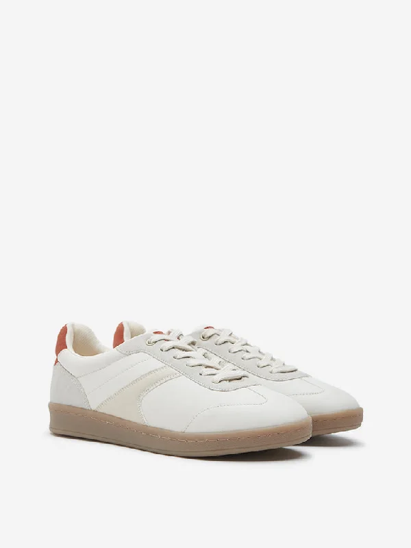 Women's Sneakers with Adjustable Straps for a Customized Fit During High - Impact ExercisesLUNA BLU Beige Colour-Blocked Sneakers Women's Sneakers with Adjustable Straps for a Customized Fit During High - Impact ExercisesLUNA BLU Beige Colour-Blocked Sneakers