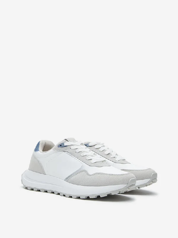 Women's Sneakers with Hidden Wedges for a Subtle Height Boost and Added StyleLUNA BLU Grey Colour-Blocked Design Sneakers Women's Sneakers with Hidden Wedges for a Subtle Height Boost and Added StyleLUNA BLU Grey Colour-Blocked Design Sneakers