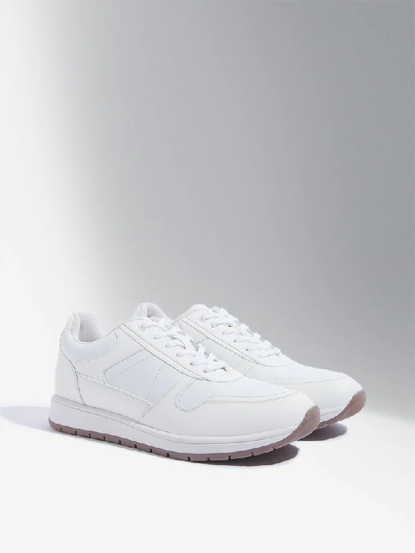 Women's Sneakers with Removable Insoles for Easy Cleaning and CustomizationLUNA BLU White Lace-Up Sneakers Women's Sneakers with Removable Insoles for Easy Cleaning and CustomizationLUNA BLU White Lace-Up Sneakers