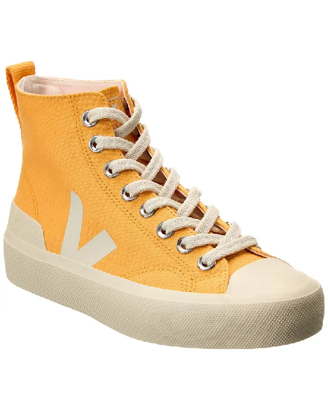 Smart - Tech Women's Sneakers with Fitness Tracking Features for Active Lifestyle EnthusiastsVEJA Watta II Sneaker Smart - Tech Women's Sneakers with Fitness Tracking Features for Active Lifestyle EnthusiastsVEJA Watta II Sneaker