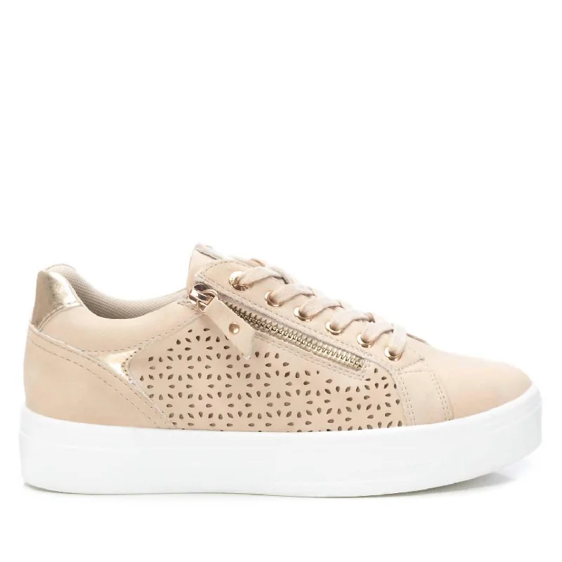 Smart - Tech Women's Sneakers with Fitness Tracking Features for Active Lifestyle EnthusiastsWomen's Faux Leather Sneakers In Beige Smart - Tech Women's Sneakers with Fitness Tracking Features for Active Lifestyle EnthusiastsWomen's Faux Leather Sneakers In Beige