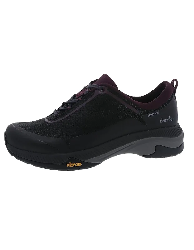 Water - Resistant Women's Hiking Sneakers with Traction Outsoles for Outdoor AdventuresWomen's Makayla Outdoor Sneaker In Black Water - Resistant Women's Hiking Sneakers with Traction Outsoles for Outdoor AdventuresWomen's Makayla Outdoor Sneaker In Black