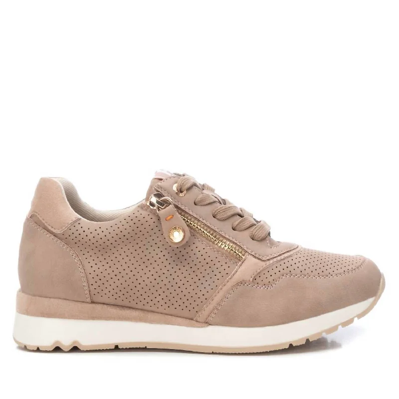 Foldable Women's Travel Sneakers for Compact Storage in LuggageWomen's Trainer Sneakers In Beige Foldable Women's Travel Sneakers for Compact Storage in LuggageWomen's Trainer Sneakers In Beige