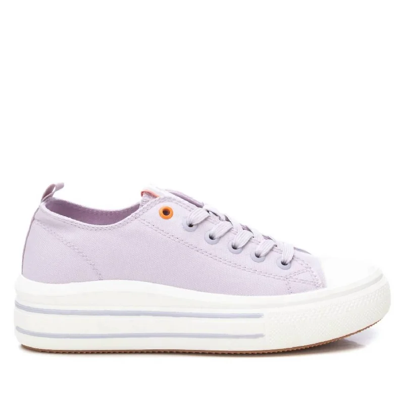 Sparkly Rhinestone - Embellished Women's Sneakers for a Glamorous and Eye - Catching LookWomen's Trainer Sneakers In Lilac Sparkly Rhinestone - Embellished Women's Sneakers for a Glamorous and Eye - Catching LookWomen's Trainer Sneakers In Lilac