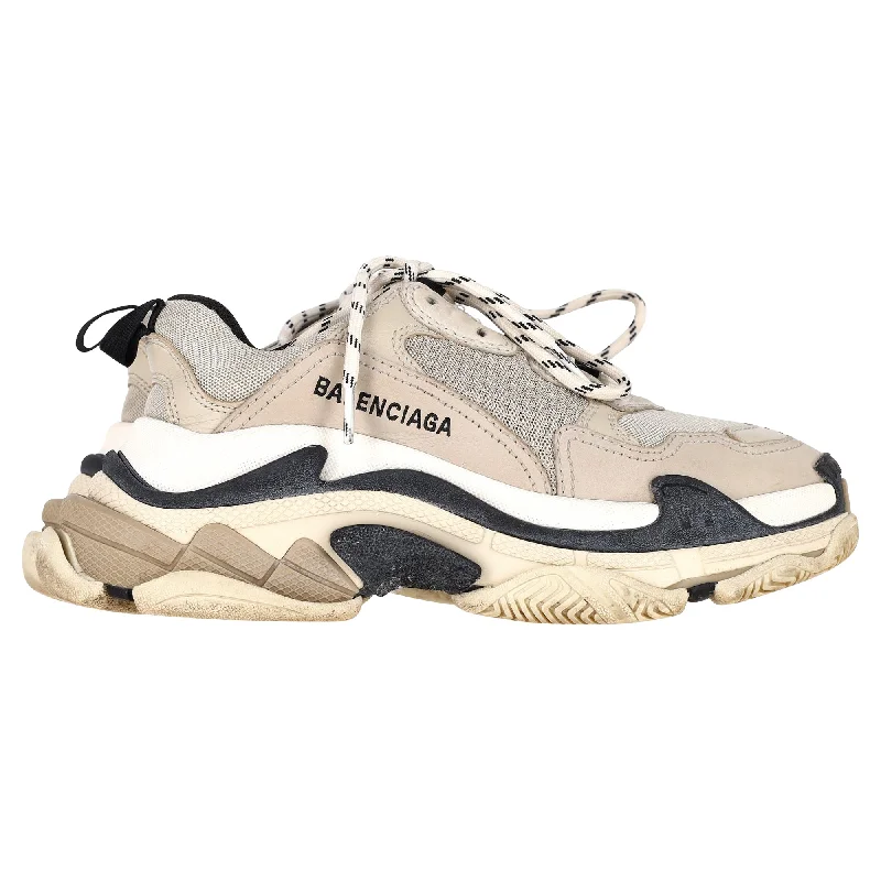 Wide - Width Women's Sneakers for Comfortable Fit for Those with Wider FeetBalenciaga Clear Sole Triple S Sneakers in Beige Polyester Wide - Width Women's Sneakers for Comfortable Fit for Those with Wider FeetBalenciaga Clear Sole Triple S Sneakers in Beige Polyester