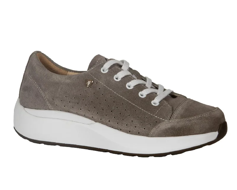 Retro - Style Women's Sneakers in Pastel Colors for a Nostalgic and Fashionable VibeLadies' Heidi Wide Sneakers In Fawn Suede