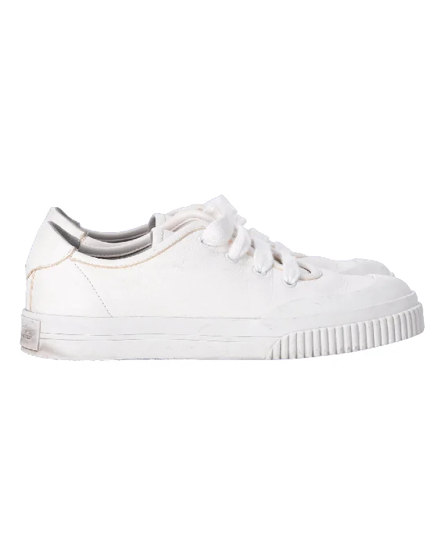 Smart - Tech Women's Sneakers with Fitness Tracking Features for Active Lifestyle EnthusiastsLoro Piana Riverhead Low-Top Sneakers in White Leather Smart - Tech Women's Sneakers with Fitness Tracking Features for Active Lifestyle EnthusiastsLoro Piana Riverhead Low-Top Sneakers in White Leather
