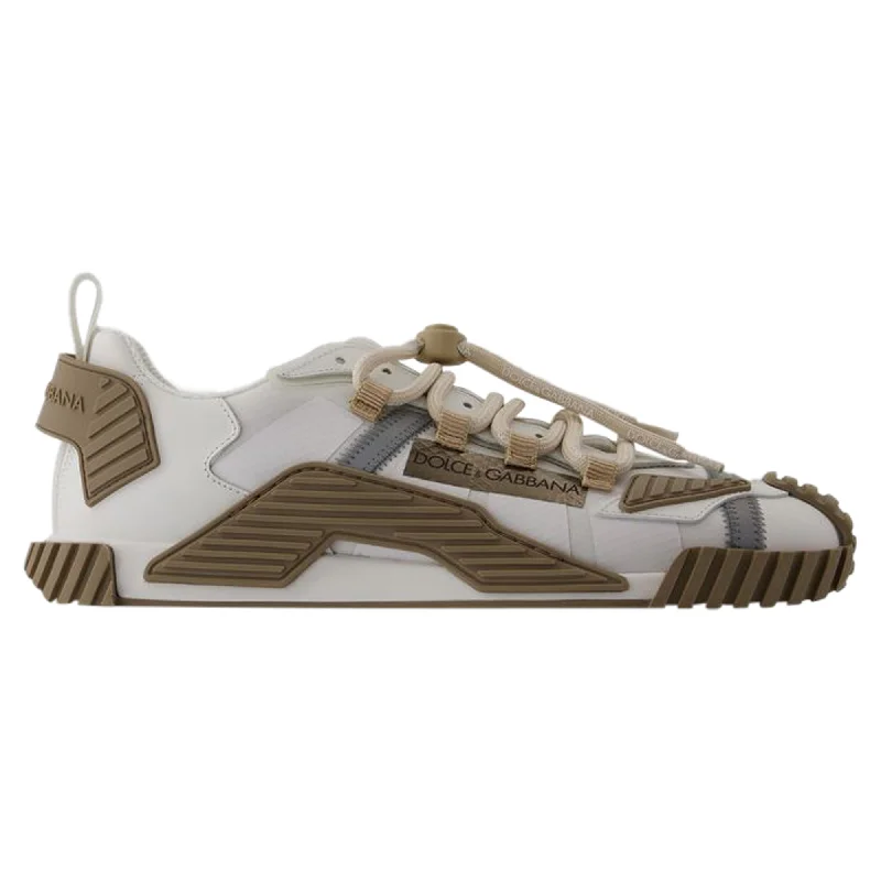 Smart - Tech Women's Sneakers with Fitness Tracking Features for Active Lifestyle EnthusiastsLow Top Sneakers - Dolce&Gabbana - Leather - White Smart - Tech Women's Sneakers with Fitness Tracking Features for Active Lifestyle EnthusiastsLow Top Sneakers - Dolce&Gabbana - Leather - White