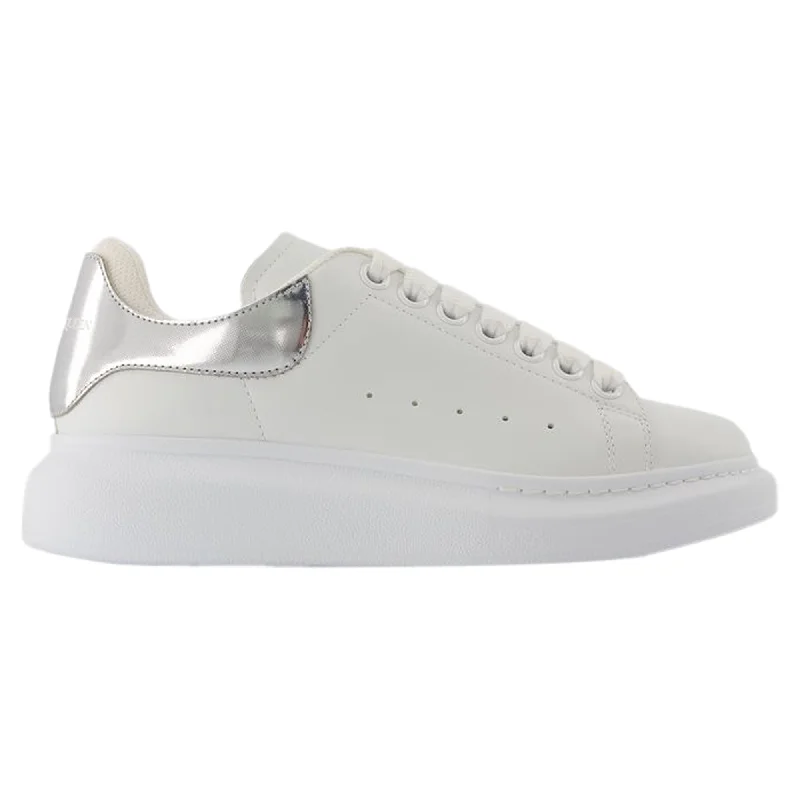 Patterned Print Women's Sneakers in Floral Designs for a Feminine and Fashion - Forward LookOversized Sneakers - Alexander McQueen - Leather - White/Silver Patterned Print Women's Sneakers in Floral Designs for a Feminine and Fashion - Forward LookOversized Sneakers - Alexander McQueen - Leather - White/Silver