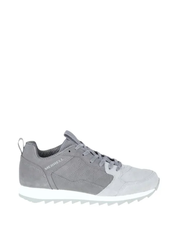 Retro - Style Women's Sneakers in Pastel Colors for a Nostalgic and Fashionable VibeWomen's Alpine Suede Sneaker In Charcoal