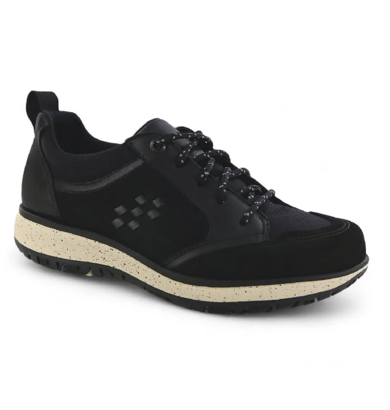 Vegan - Friendly Women's Sneakers Made from Recycled Materials for an Eco - Conscious ChoiceWomen's Boulder Sneaker - Narrow Width In Black Ash