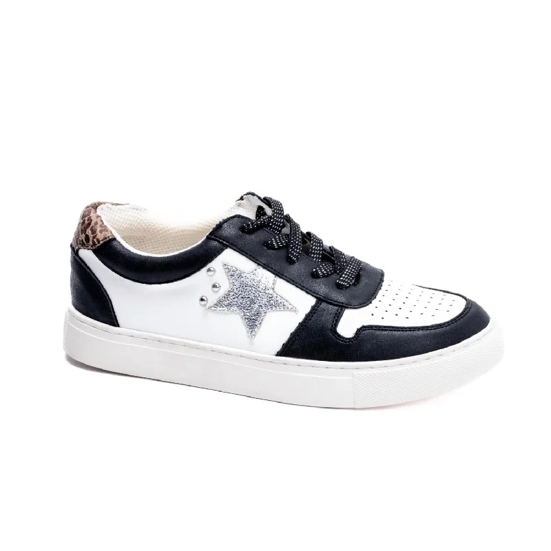 High - Top Women's Leather Sneakers in Black for a Stylish and Durable OptionWomen's Constellation Sneakers In Black/white High - Top Women's Leather Sneakers in Black for a Stylish and Durable OptionWomen's Constellation Sneakers In Black/white