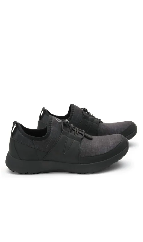 Smart - Tech Women's Sneakers with Fitness Tracking Features for Active Lifestyle EnthusiastsWomen's Cynch Sneakers In Black Smart - Tech Women's Sneakers with Fitness Tracking Features for Active Lifestyle EnthusiastsWomen's Cynch Sneakers In Black