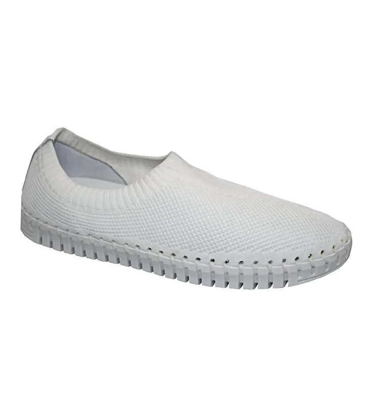 Lace - Up Women's Athletic Sneakers with Shock - Absorbing Midsoles for Intense WorkoutsWomen's Lucy Stretch Sneakers In White Lace - Up Women's Athletic Sneakers with Shock - Absorbing Midsoles for Intense WorkoutsWomen's Lucy Stretch Sneakers In White