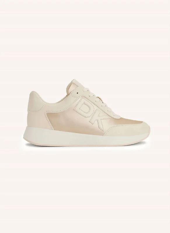Retro - Style Women's Sneakers in Pastel Colors for a Nostalgic and Fashionable VibeWomen's Oaks Logo Lace Up Sneaker In Bone Retro - Style Women's Sneakers in Pastel Colors for a Nostalgic and Fashionable VibeWomen's Oaks Logo Lace Up Sneaker In Bone