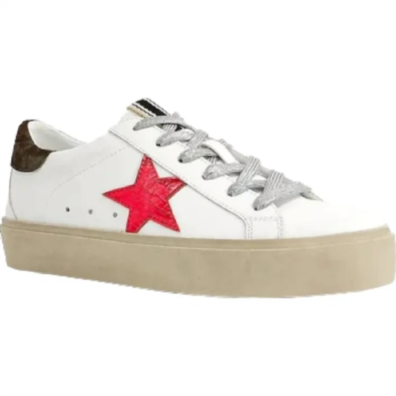 Women's Sneakers with Adjustable Straps for a Customized Fit During High - Impact ExercisesWomen's Star And Camo Sneakers In White Women's Sneakers with Adjustable Straps for a Customized Fit During High - Impact ExercisesWomen's Star And Camo Sneakers In White