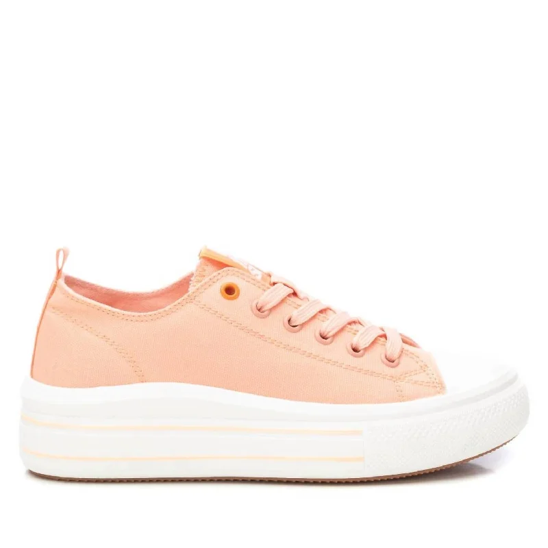 Patterned Print Women's Sneakers in Floral Designs for a Feminine and Fashion - Forward LookWomen's Trainer Sneakers In Coral Patterned Print Women's Sneakers in Floral Designs for a Feminine and Fashion - Forward LookWomen's Trainer Sneakers In Coral